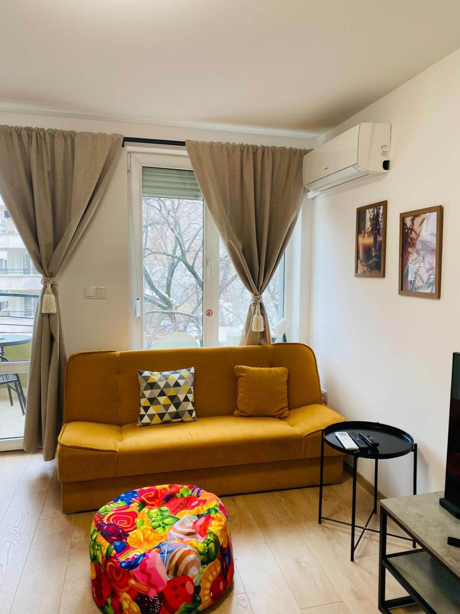 Sophie Studio - City Center Blagoevgrad Buitenkant foto
